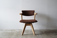 Awaza chair 腰の椅子