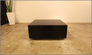 ブラック（黒色）鏡面仕上げローテーブル