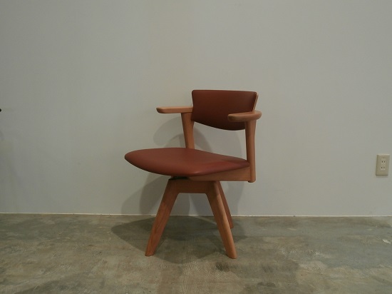 腰の椅子